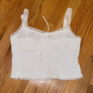 White lace cropped tank top